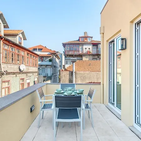 7 Bridges Estudios- Porto-Houses And Suites-3